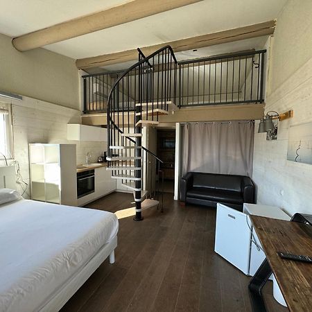 Mas Des Salicornes Hotel Saintes-Maries-de-la-Mer Kültér fotó