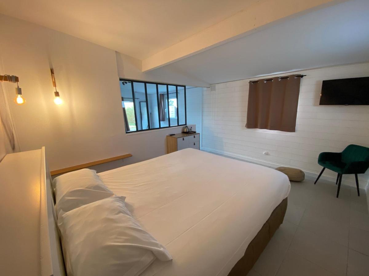 Mas Des Salicornes Hotel Saintes-Maries-de-la-Mer Kültér fotó