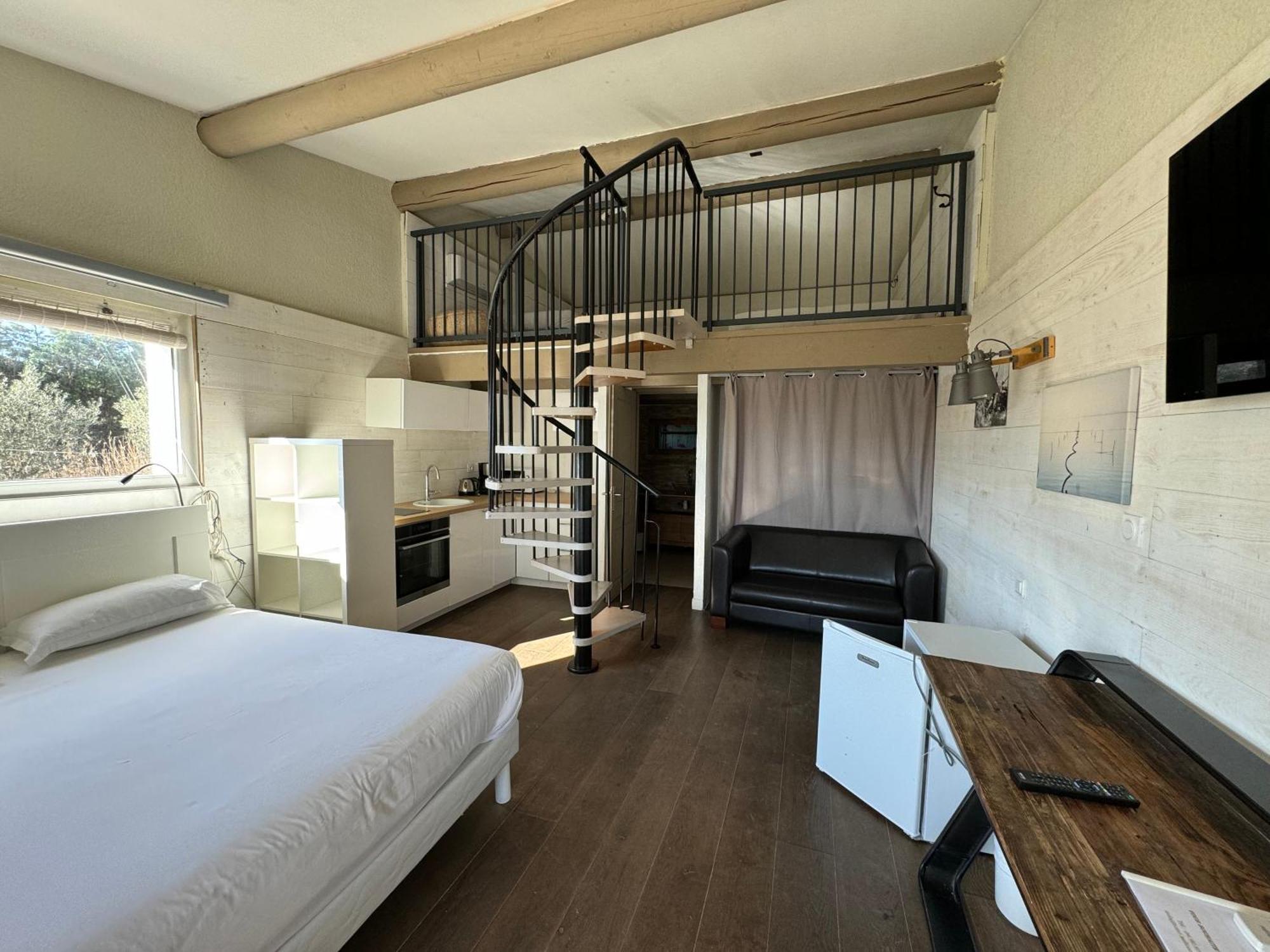 Mas Des Salicornes Hotel Saintes-Maries-de-la-Mer Kültér fotó