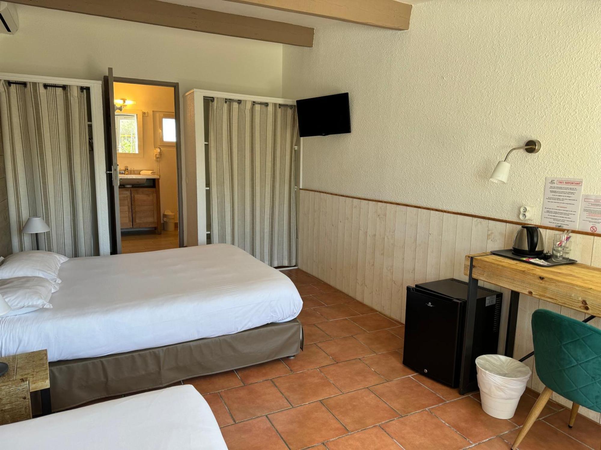 Mas Des Salicornes Hotel Saintes-Maries-de-la-Mer Kültér fotó
