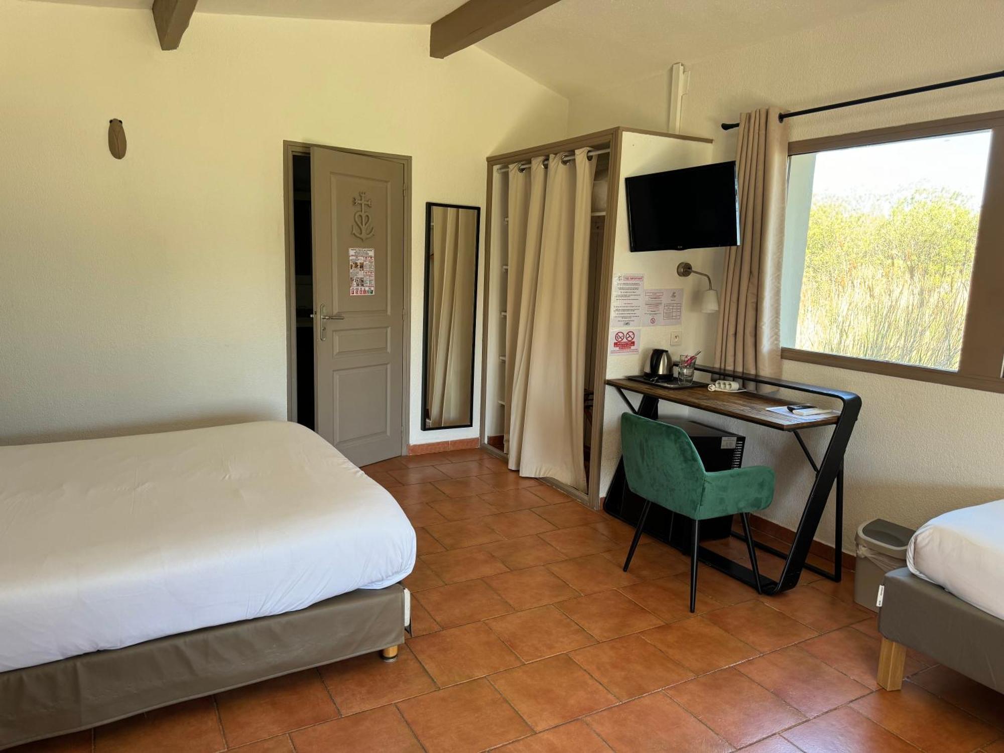 Mas Des Salicornes Hotel Saintes-Maries-de-la-Mer Kültér fotó